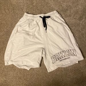 Men’s White Shorts (S)